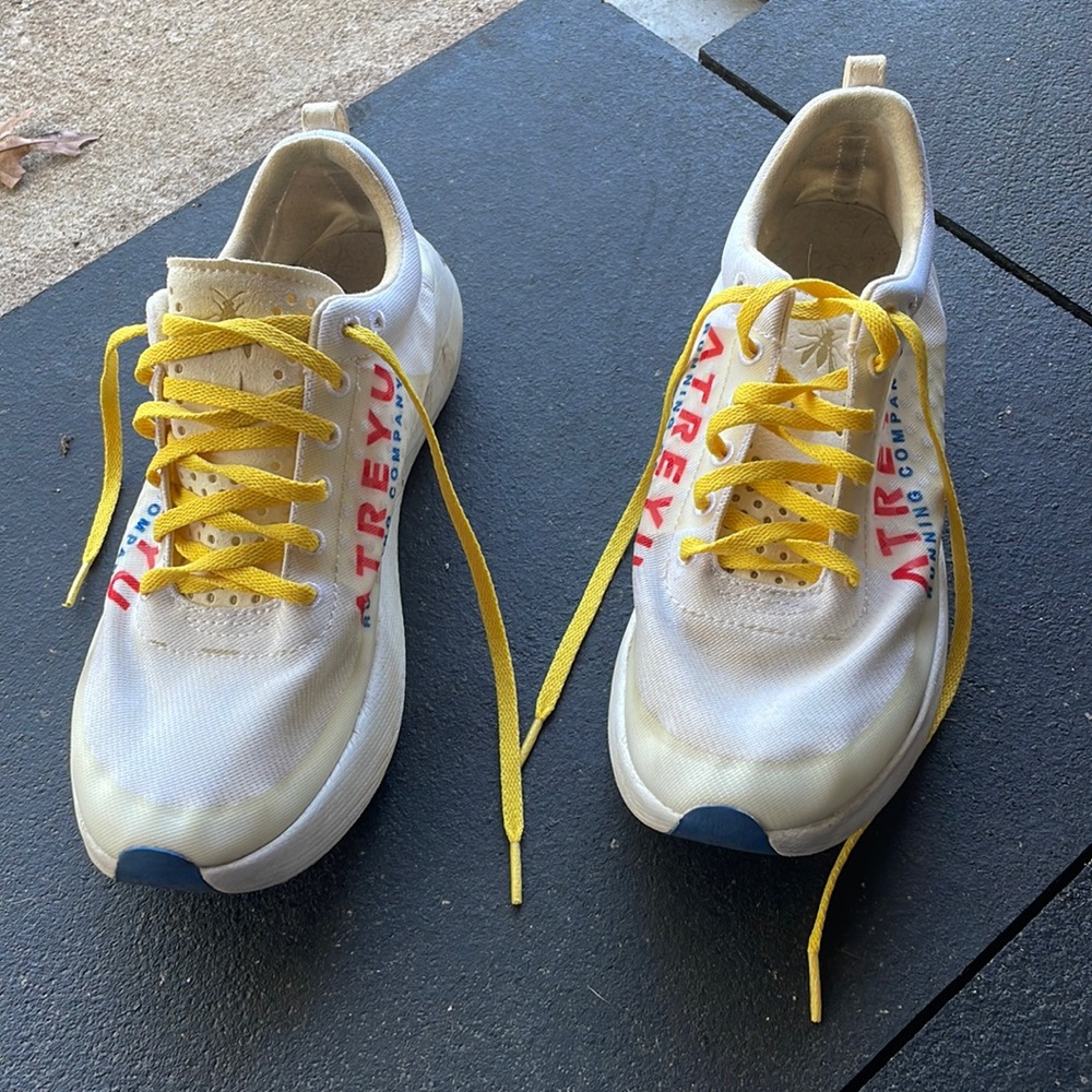 Atreyu the Artist 2021 model. Lightly used, just been sitting in garage.